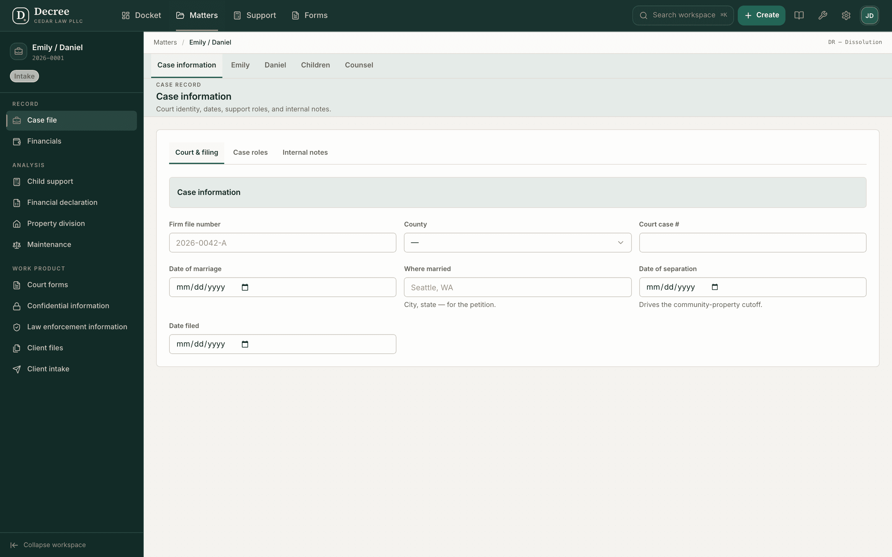 Decree matter workspace showing the case file, professional application navigation, and matter data